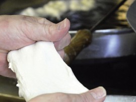 10 - Friggitoria Vomero - Particolare lavorazione - DDM_opt